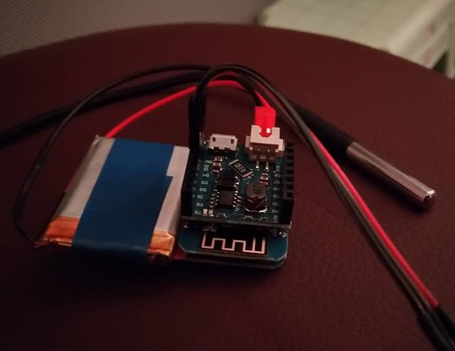 #esp8266 et #mqtt c'est la classe ! C'est quand même chouette le #diy et l'#iot !